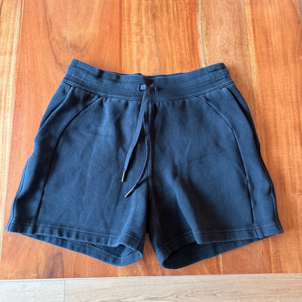 Lululemon Women's Black High Rise Scuba Shorts Size 8